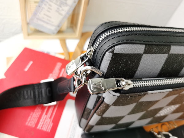 ルイヴィトンバッグ素材ディテール